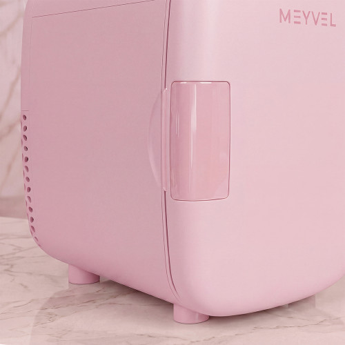 Холодильник для косметики и напитков Meyvel MB-04C4P